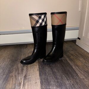 Burberry Black Rain Boots with Beige Check Cuffs